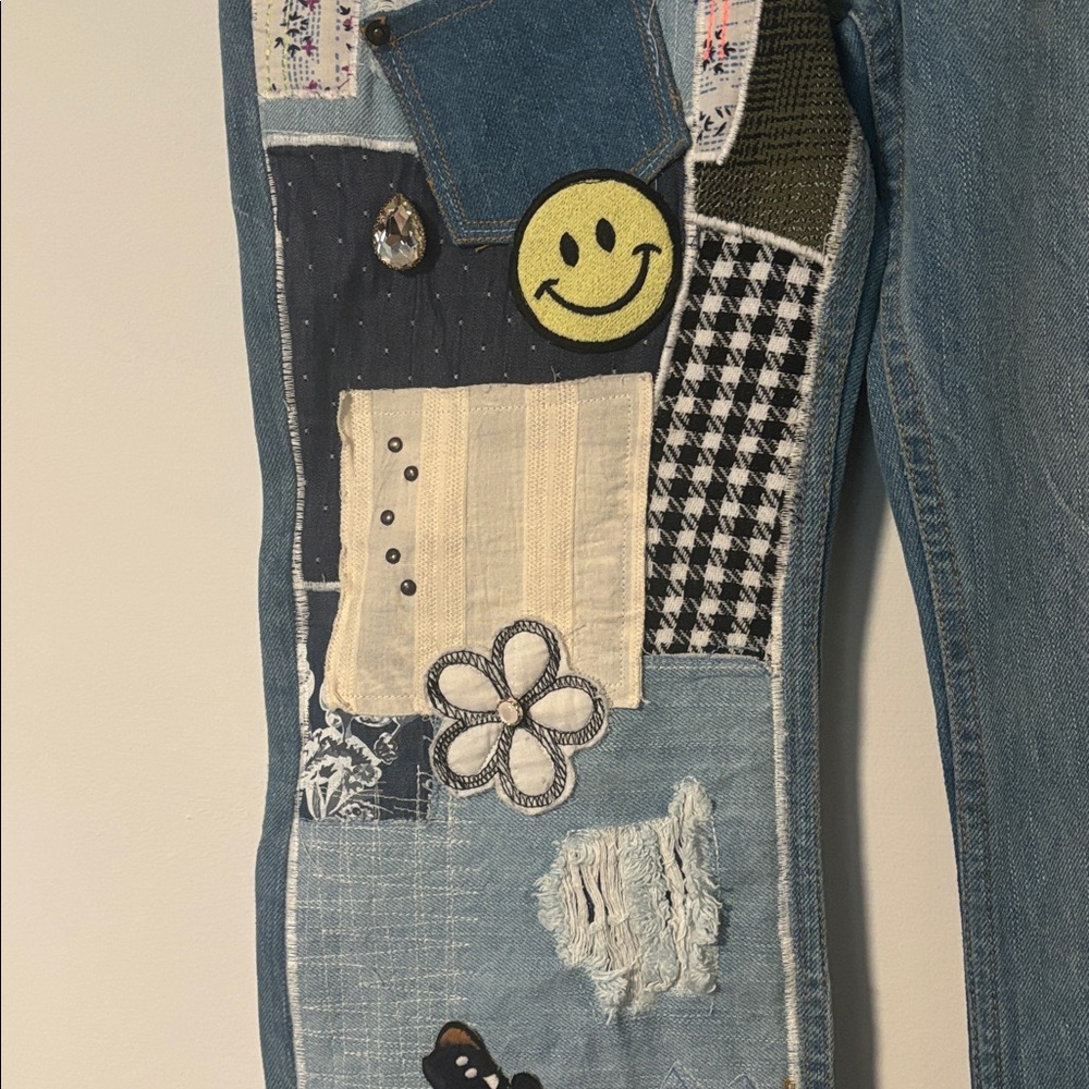 Women’s Urban Outfitters floral Blue Patchwork Jeans Sz 28 - Picture 3 of 11